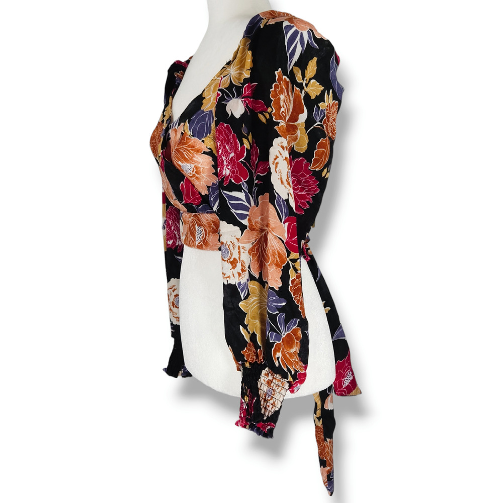 NWT B.O.G. Band of the Free Floral Crossover Crop‎ Top Sz. S [4-6] Black Berry